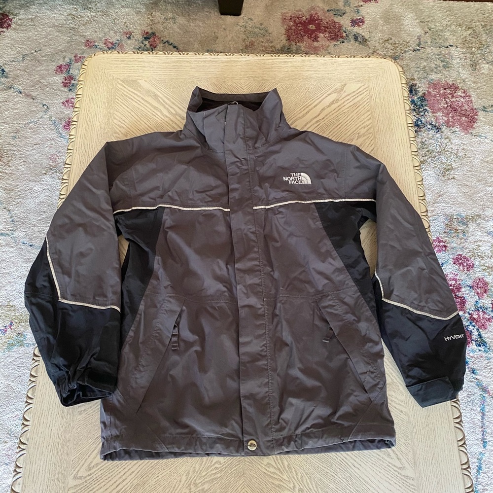 The north face boys Hyvent jacket